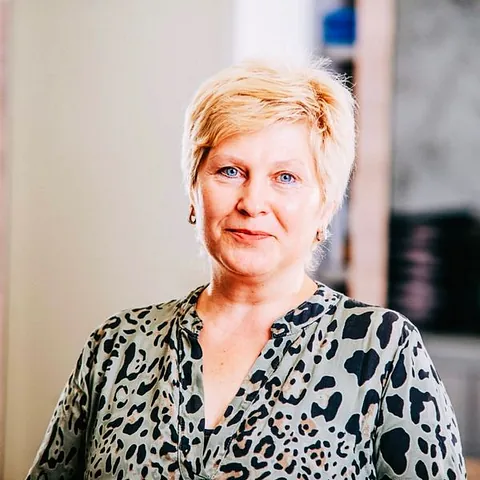 Sabine Semisch